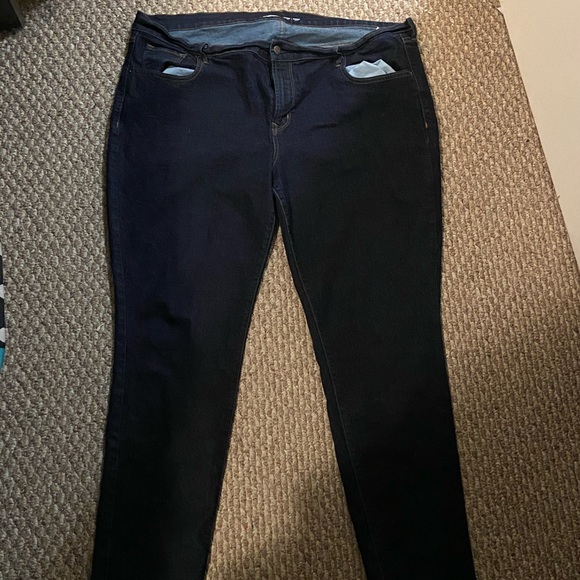 Old Navy Size 20 Darkwash Skinny Jeana